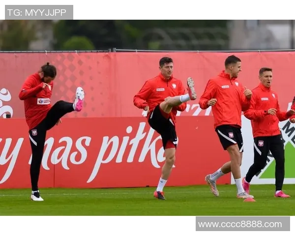 日本与波兰足球赛前瞻分析谁将率先开球